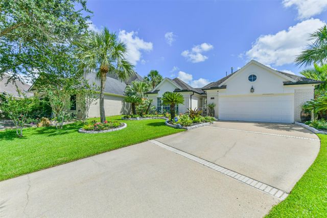 102 Del Mar Street, Kemah, TX 77565