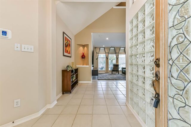 102 Del Mar Street, Kemah, TX 77565