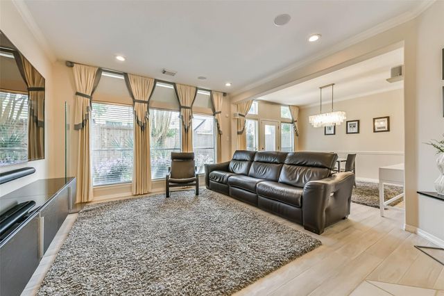 102 Del Mar Street, Kemah, TX 77565