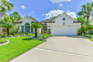 102 Del Mar Street, Kemah, TX 77565
