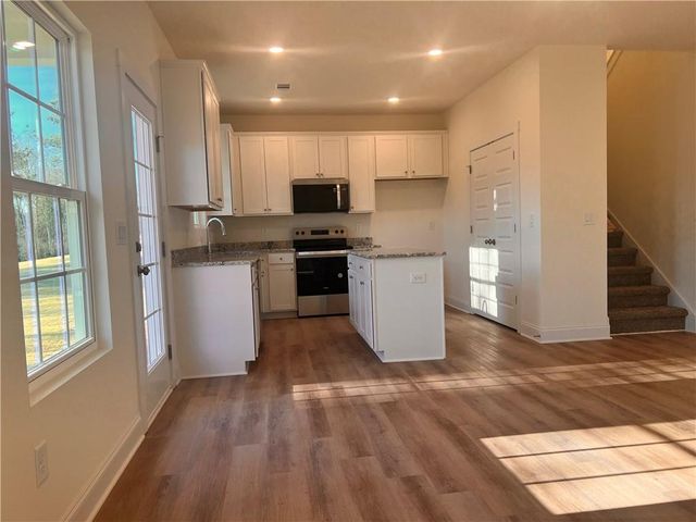 32 JOSEPH Lane, Hartwell, GA 30643