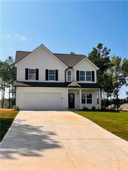 32 JOSEPH Lane, Hartwell, GA 30643