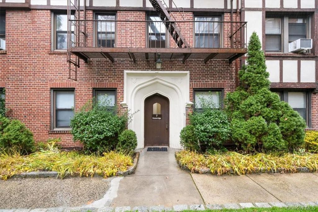 7 Greenridge Avenue A7, White Plains, NY 10605