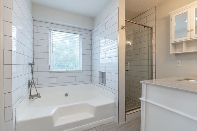 396 Solitude Cir, Goodlettsville, TN 37072