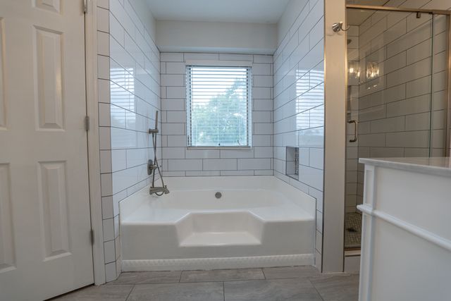 396 Solitude Cir, Goodlettsville, TN 37072