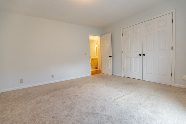 396 Solitude Cir, Goodlettsville, TN 37072