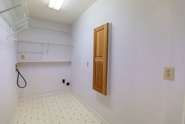 396 Solitude Cir, Goodlettsville, TN 37072