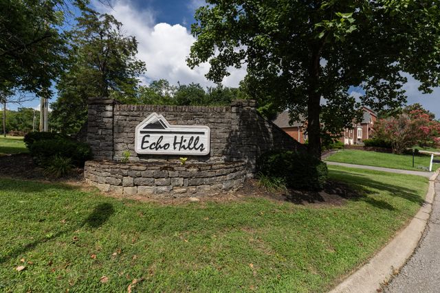 396 Solitude Cir, Goodlettsville, TN 37072