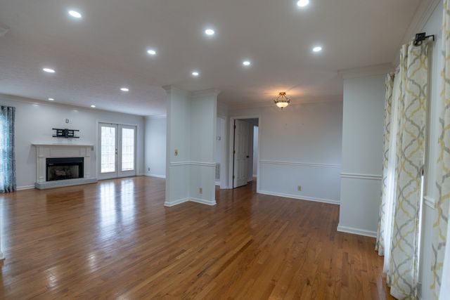 396 Solitude Cir, Goodlettsville, TN 37072