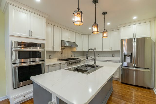 396 Solitude Cir, Goodlettsville, TN 37072