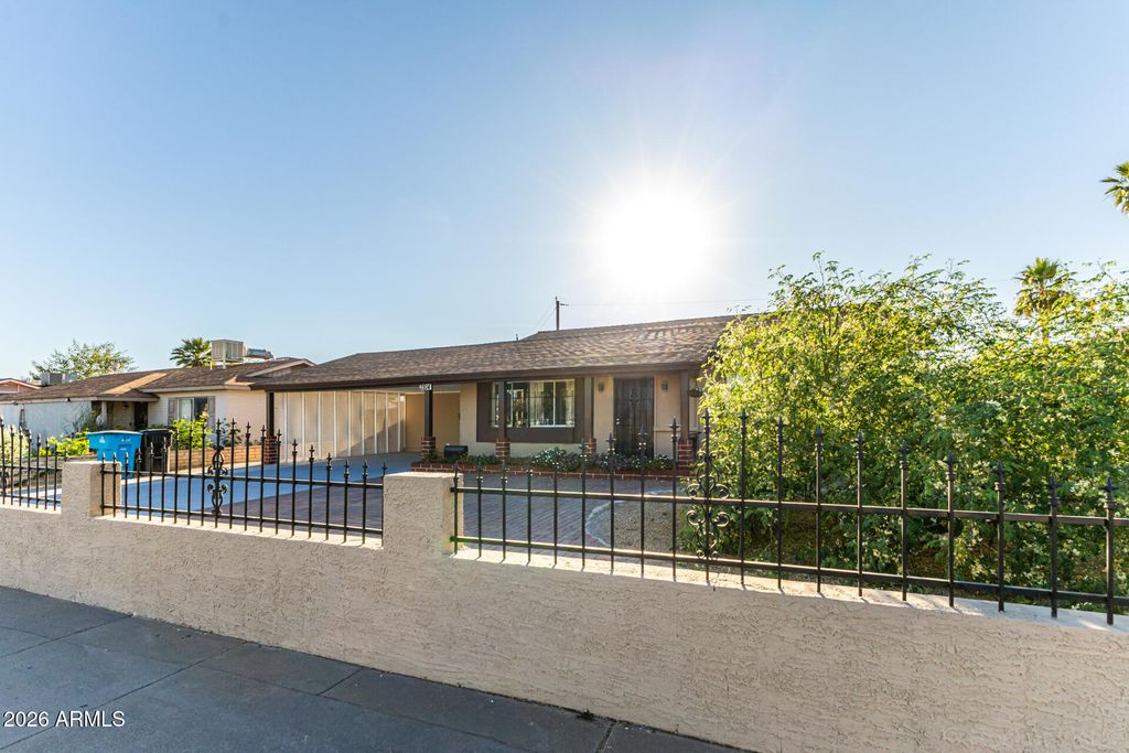2814 N 55TH Avenue, Phoenix, AZ 85035 — photo 2