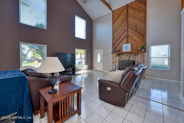 1216 21ST Street N, Jacksonville Beach, FL 32250