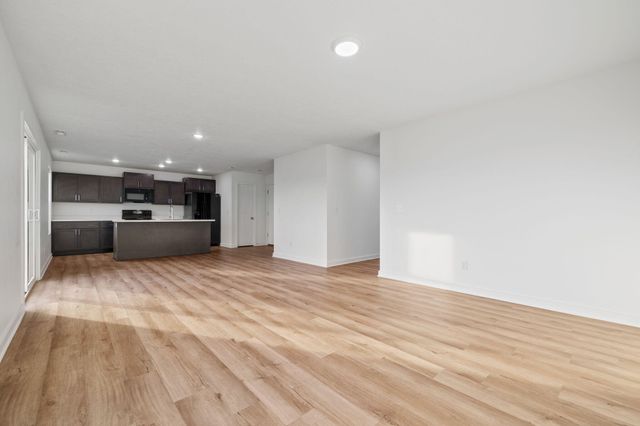 1122 E Plum Creek Road, Nixa, MO 65714