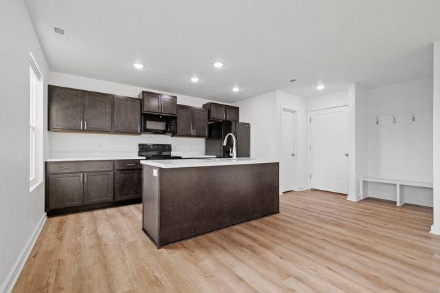 1122 E Plum Creek Road, Nixa, MO 65714