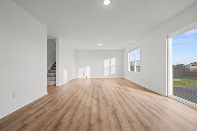 1122 E Plum Creek Road, Nixa, MO 65714