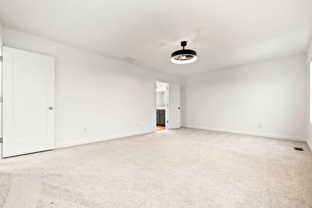 1122 E Plum Creek Road, Nixa, MO 65714