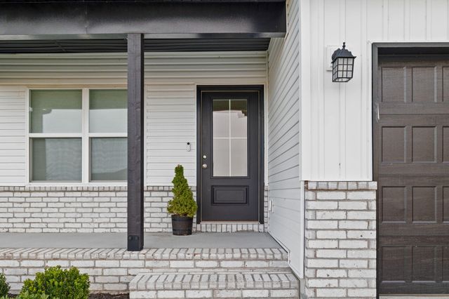 1122 E Plum Creek Road, Nixa, MO 65714