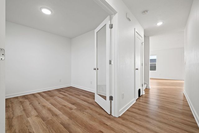 1122 E Plum Creek Road, Nixa, MO 65714