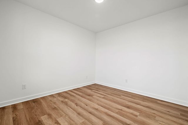 1122 E Plum Creek Road, Nixa, MO 65714