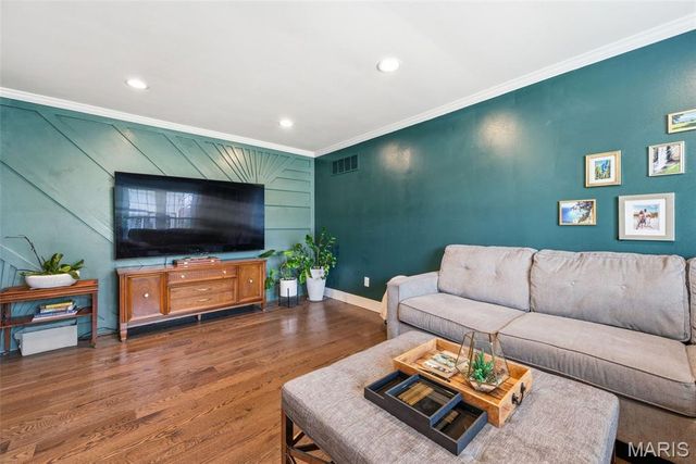 1204 Cedar Creek Road, Chesterfield, MO 63017