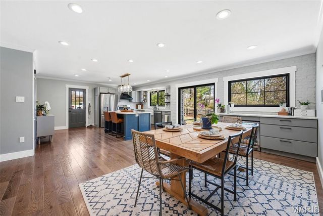 1204 Cedar Creek Road, Chesterfield, MO 63017