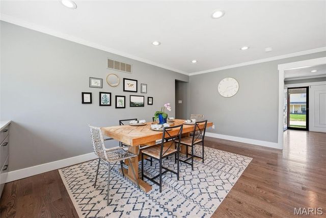 1204 Cedar Creek Road, Chesterfield, MO 63017