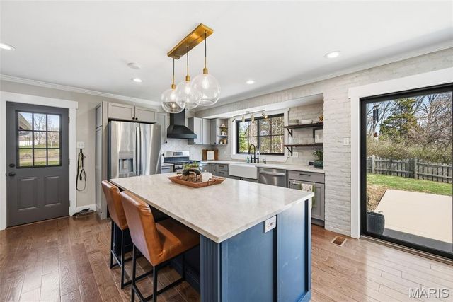 1204 Cedar Creek Road, Chesterfield, MO 63017