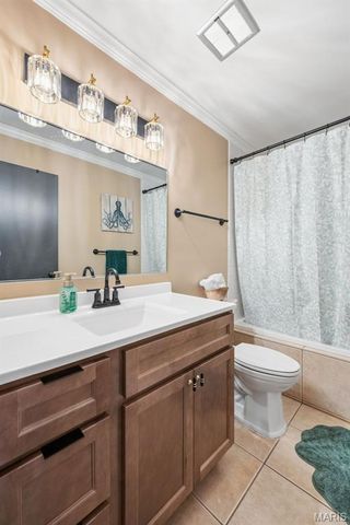 1204 Cedar Creek Road, Chesterfield, MO 63017