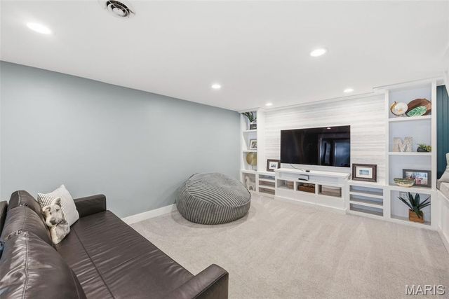 1204 Cedar Creek Road, Chesterfield, MO 63017