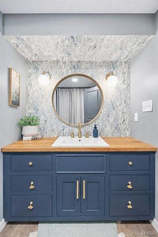 1204 Cedar Creek Road, Chesterfield, MO 63017