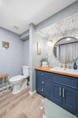 1204 Cedar Creek Road, Chesterfield, MO 63017