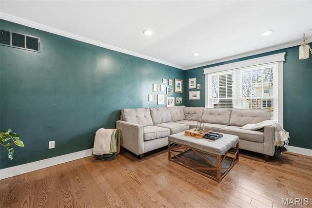 1204 Cedar Creek Road, Chesterfield, MO 63017