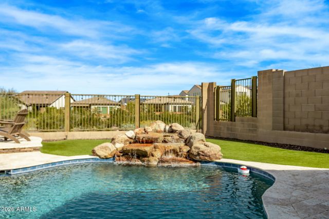 2332 W CEDAR RIDGE Road, Phoenix, AZ 85085
