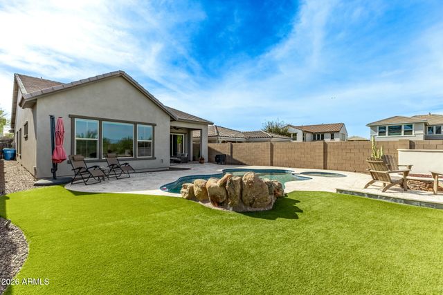 2332 W CEDAR RIDGE Road, Phoenix, AZ 85085