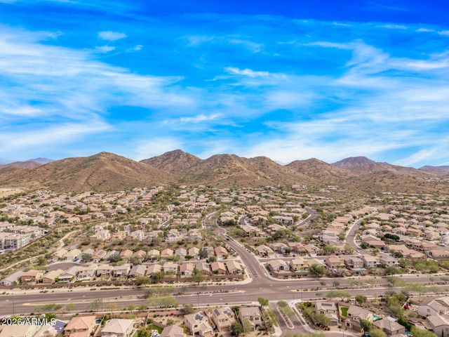 2332 W CEDAR RIDGE Road, Phoenix, AZ 85085