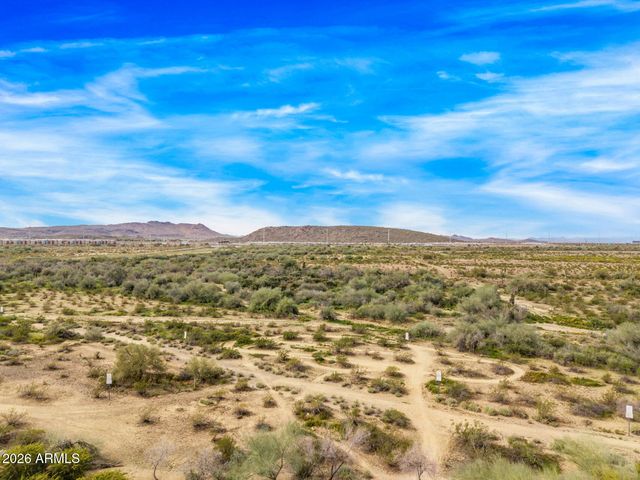 2332 W CEDAR RIDGE Road, Phoenix, AZ 85085