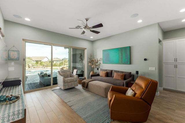 2332 W CEDAR RIDGE Road, Phoenix, AZ 85085