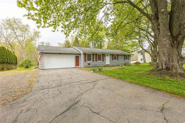 2399 State Route 21, Palmyra, NY 14522