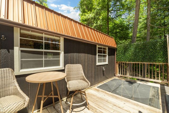 108 Spirit View Lake Dr, Campton, KY 41301
