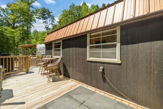 108 Spirit View Lake Dr, Campton, KY 41301