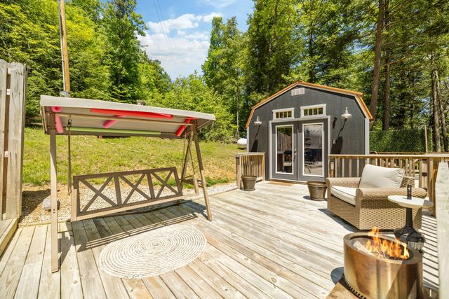 108 Spirit View Lake Dr, Campton, KY 41301
