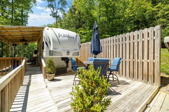 108 Spirit View Lake Dr, Campton, KY 41301