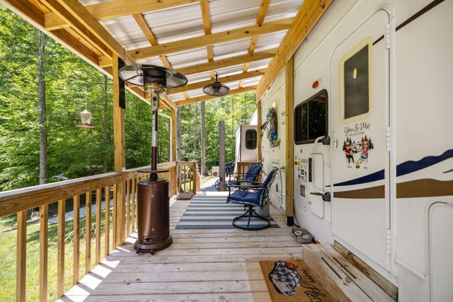108 Spirit View Lake Dr, Campton, KY 41301