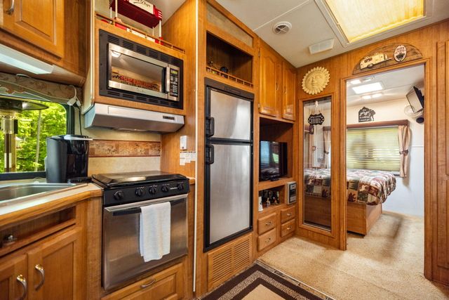 108 Spirit View Lake Dr, Campton, KY 41301