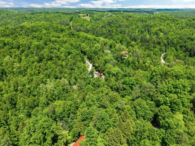 108 Spirit View Lake Dr, Campton, KY 41301
