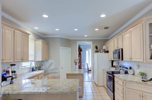 1951 Bayou Bend Drive, Bossier City, LA 71111