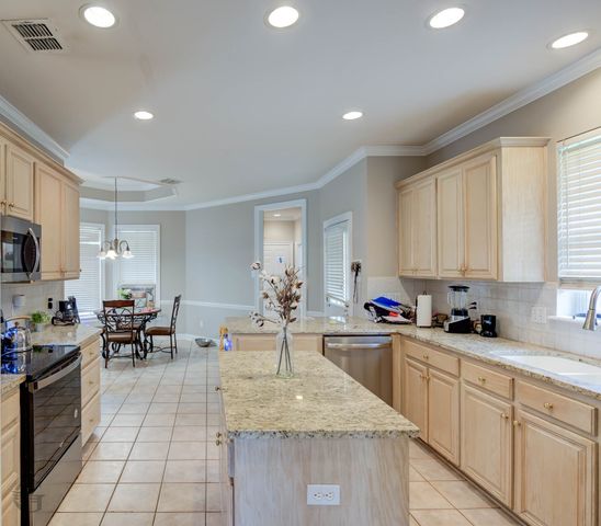 1951 Bayou Bend Drive, Bossier City, LA 71111