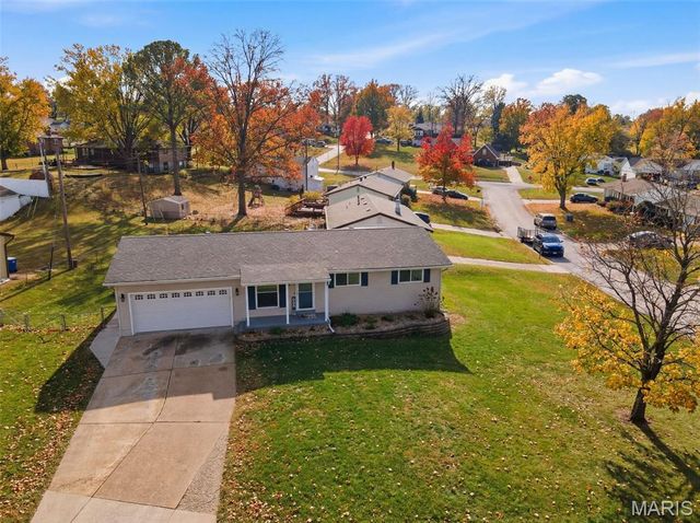 3762 Calef Drive, St Louis, MO 63125