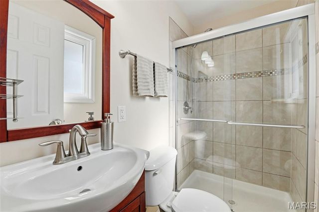 3762 Calef Drive, St Louis, MO 63125