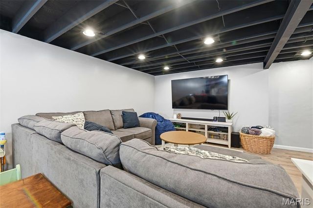 3762 Calef Drive, St Louis, MO 63125